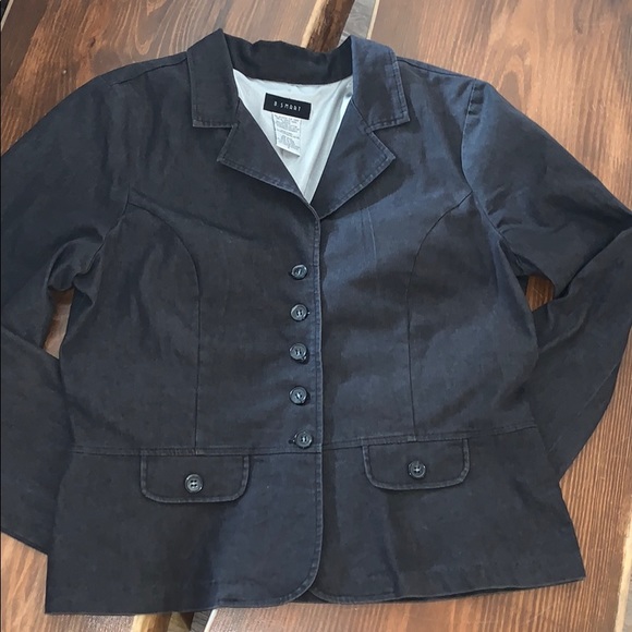 B. Smart Jackets & Blazers - B. Smart 5 button blazer / jacket